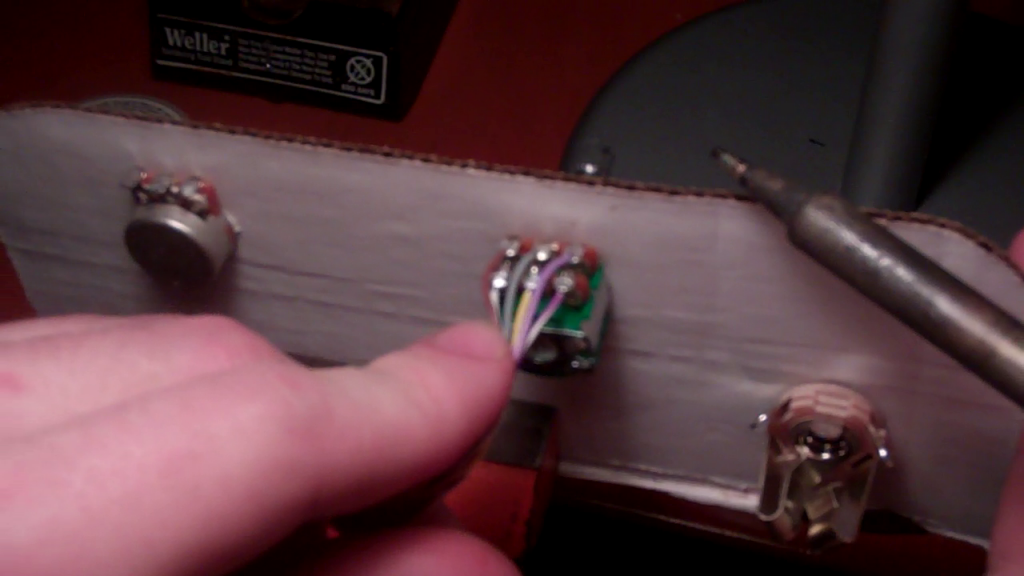 Wiring the bass control