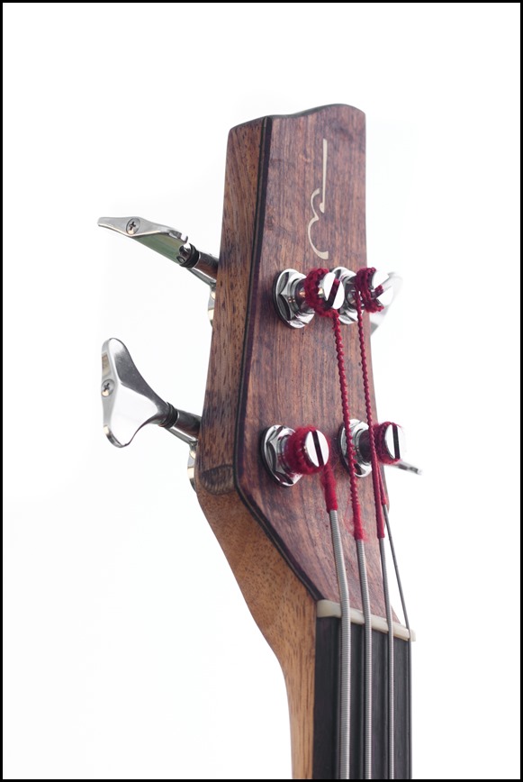 00025_09_Bass-6 00025_09_Bass-6