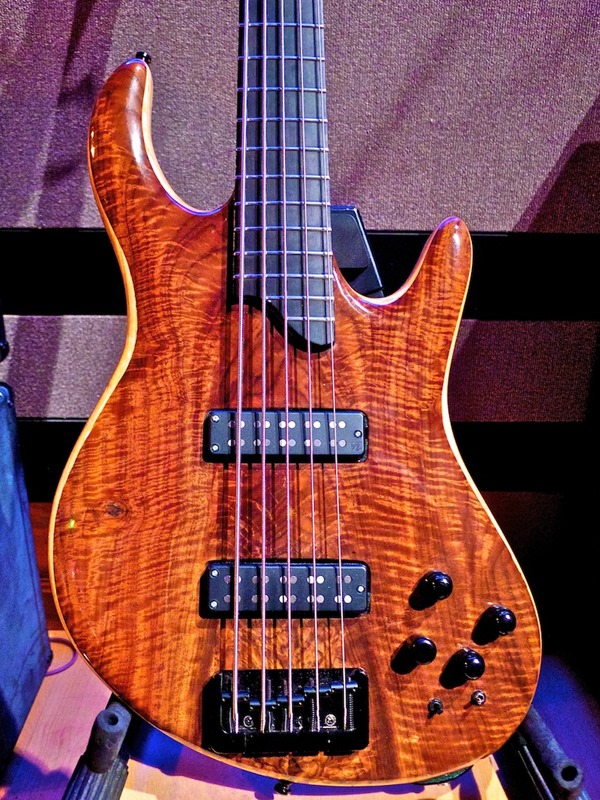 00225_01_Continental Bass Drawings Scarf Joint 3 4 00225_01_Continental Bass Drawings Scarf Joint 3 4