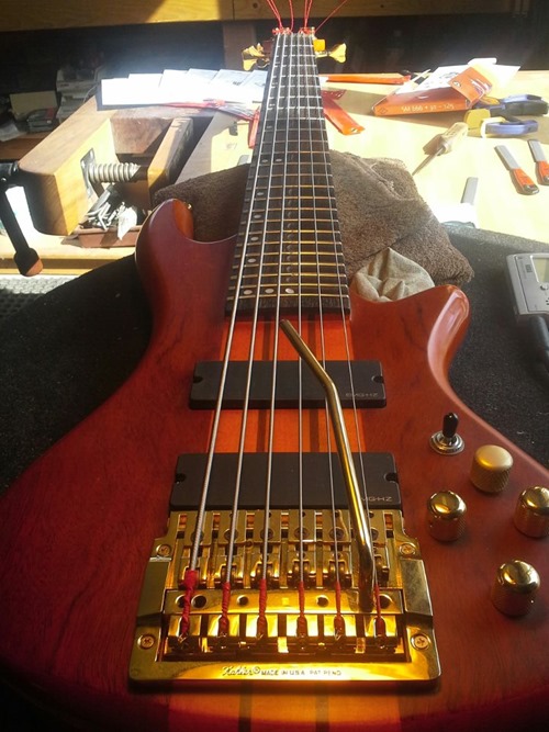 01437_01_basswhammyearlypic 01437_01_basswhammyearlypic