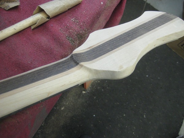 01692_07_volute hand carving2 01692_07_volute hand carving2