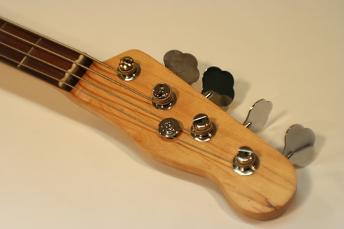 02022_08_headstock front 02022_08_headstock front