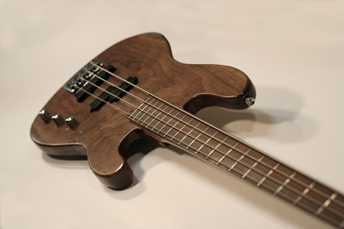 02022_10_Bass body long 02022_10_Bass body long