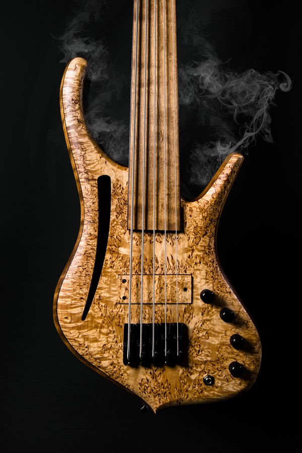 02925_01_Tuli Bass-26 with smoke 02925_01_Tuli Bass-26 with smoke