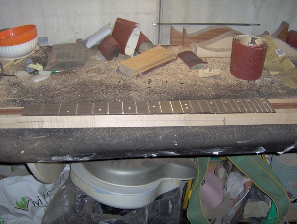 02443_06_Eggshell6 02443_06_Eggshell6