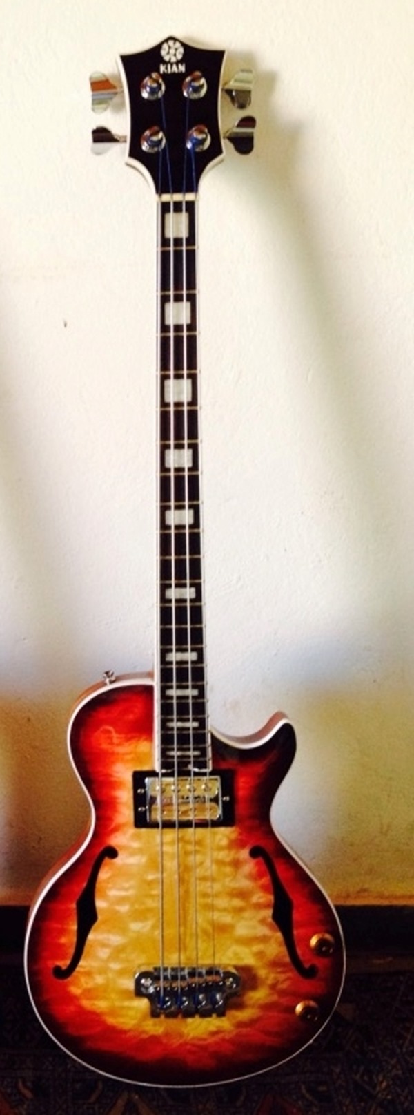 02821_01_kian les paul bass 02821_01_kian les paul bass