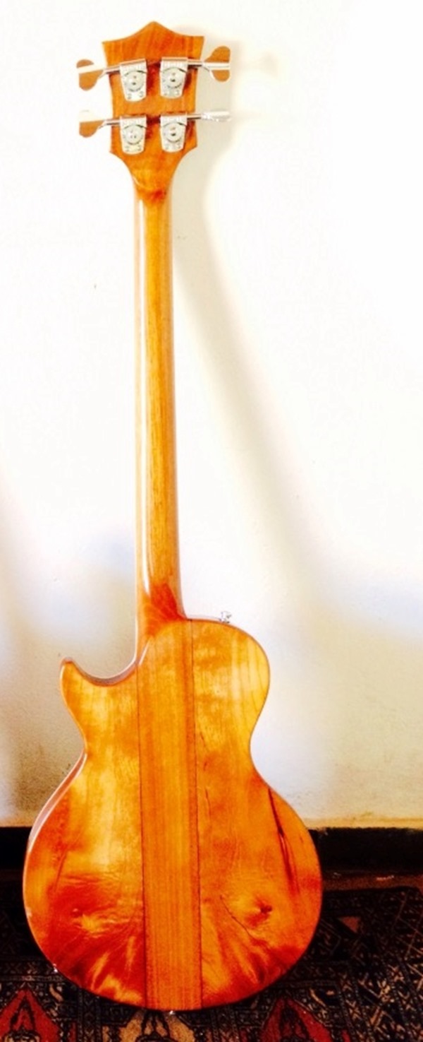 02821_02_kian LP back 02821_02_kian LP back