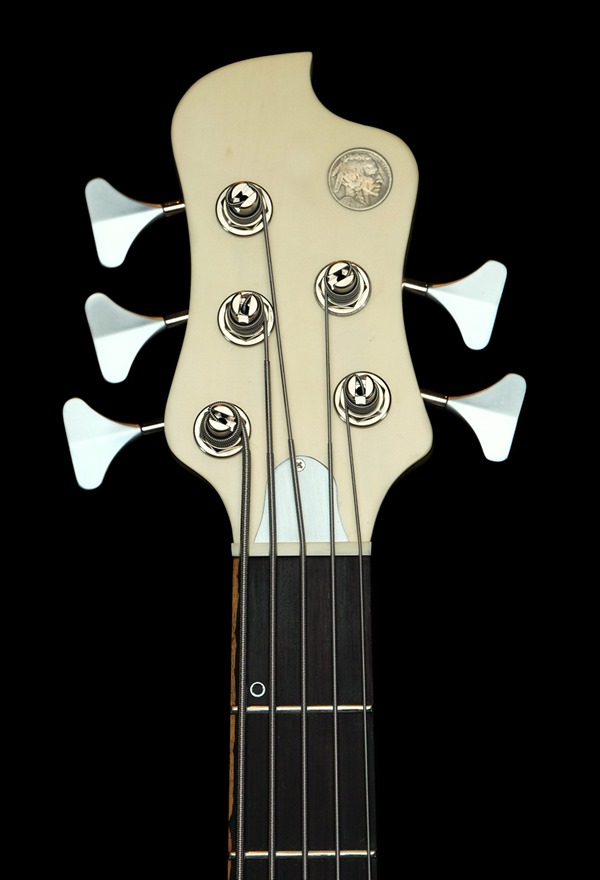 05329_04_010K7992_nx2_1200T 05329_04_010K7992_nx2_1200T