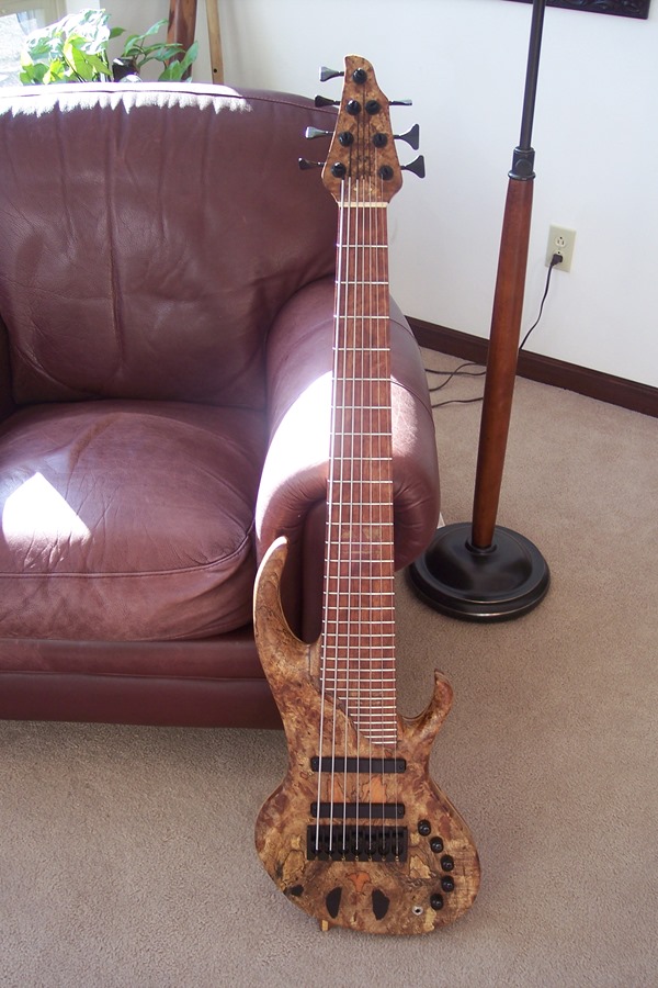 front-detail front-detail