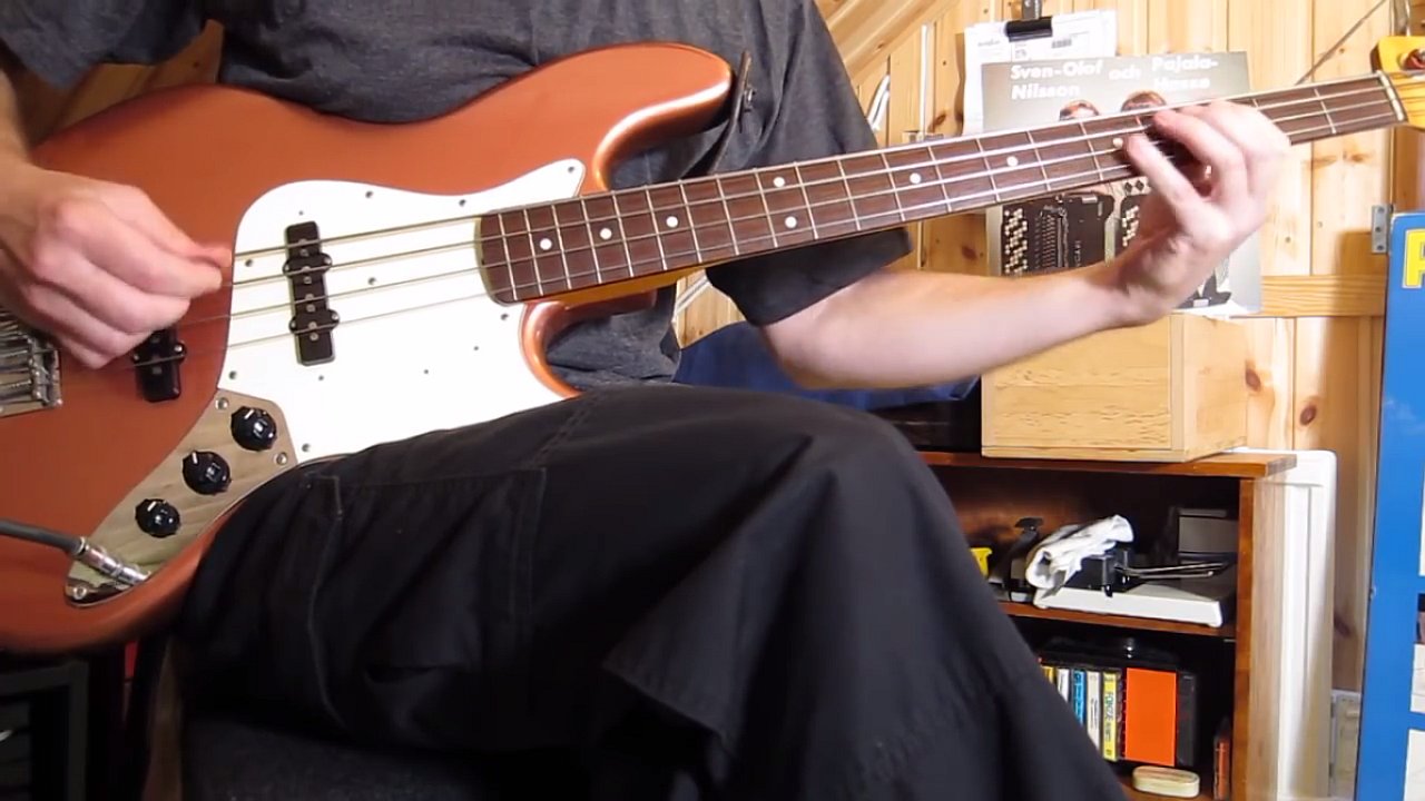 Flatwound Vs Roundwound On The Fender Jazz Bass Ebass