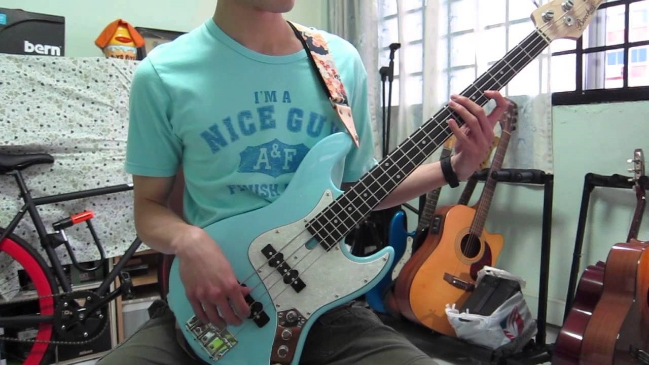 Bacchus WJB-Mini short scale J-Bass is great for modders | eBass